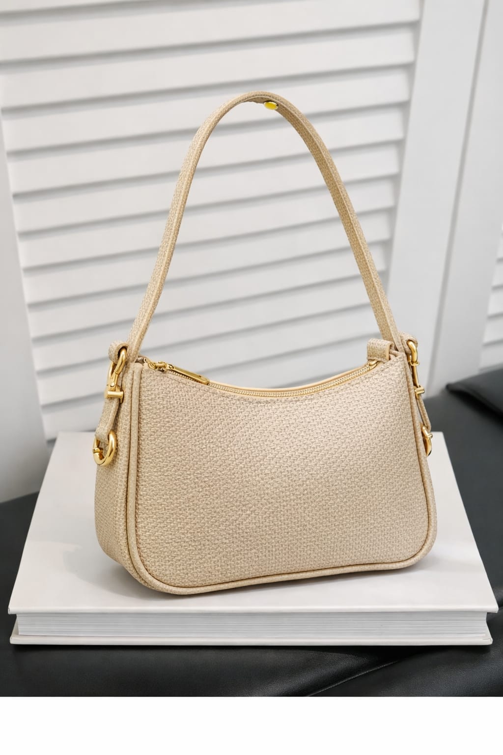 Elegant Textured Shoulder Bag – Premium & Stylish